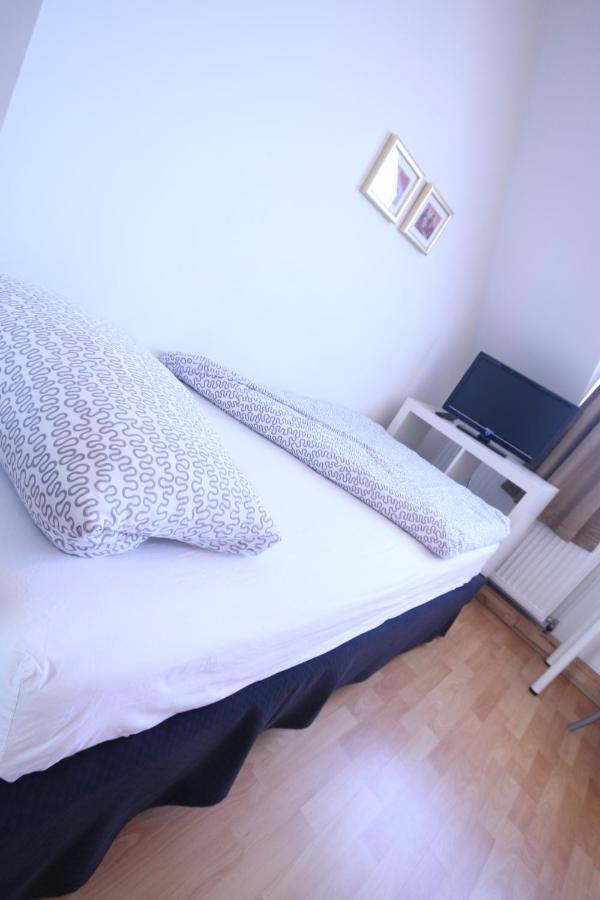 Moderne Studio Apartments Und 4 Zimmer Wohnungen In Oberhausen, Ideal Fuer Geschaeftsreisende Und Monteure Экстерьер фото