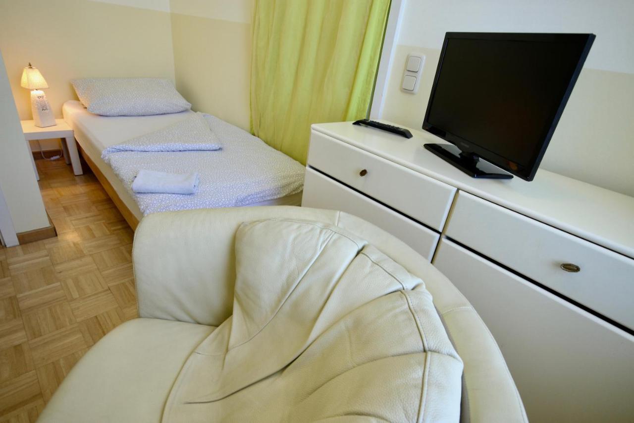 Moderne Studio Apartments Und 4 Zimmer Wohnungen In Oberhausen, Ideal Fuer Geschaeftsreisende Und Monteure Экстерьер фото